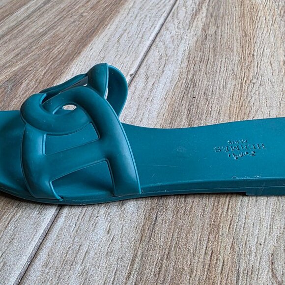 Hermes Aloha Green Rubber Sliders Sandals Eur. 36 - Picture 7 of 12